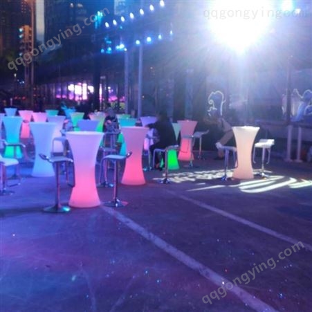上海大量租赁折叠椅宴会椅沙发茶几演讲台一米栏面包凳等