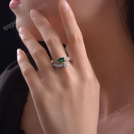 俊恒珠宝2023新款潮1ct培育祖母绿5*7高碳钻戒指女时尚开口戒