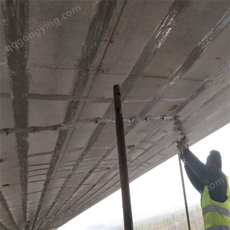 专业碳纤维板粘贴行情 生产桥梁压力注胶路桥养护