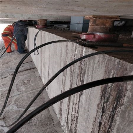 高效更换支座垫石维修施工团队 专业桥梁梁体纠偏公司