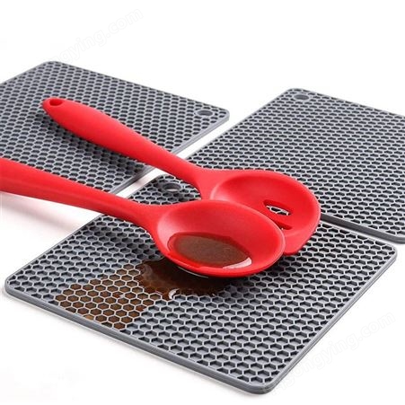 加厚食品级硅胶隔热垫厨房餐台方形蜂窝垫防滑耐高温杯垫餐垫